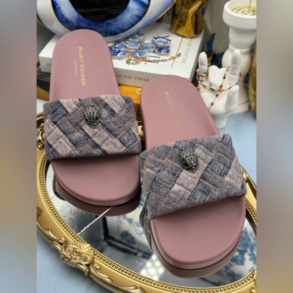 🆕 KURT GEIGER LONDON 🧿 NWOB Pink Bleach Denim Meena Eagle Slides, Sz 39 US8.5 - Picture 4 of 14